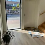 Exclusive 4-bedroom -central סנדנס