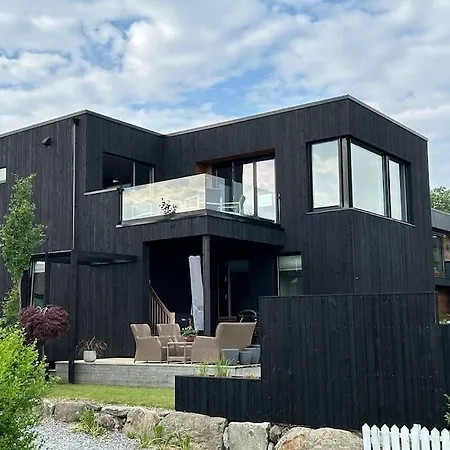 Big Modern House Close To Pulpit Rock * Sandnes (Rogaland)