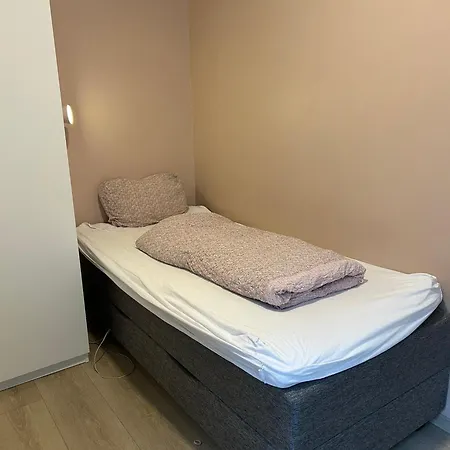 Exclusive 4-bedroom -central *