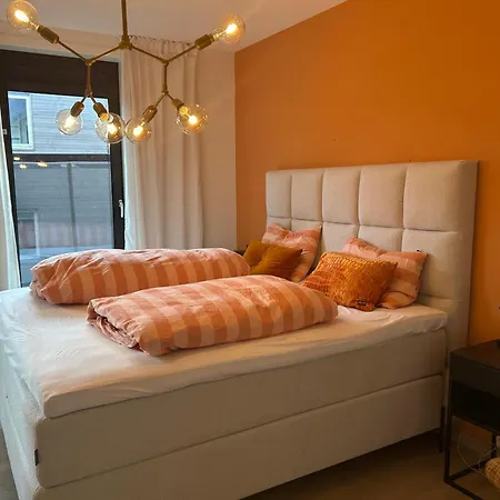 Exclusive 4-bedroom -central *